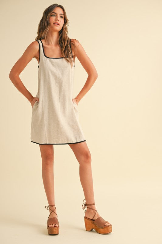 Linen Sleeveless Piping Detail Dress