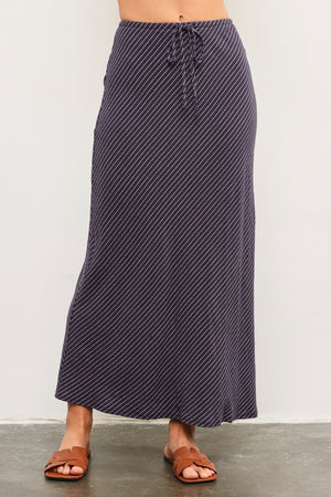 Handkerchief Top & Detailed A Line Skirt